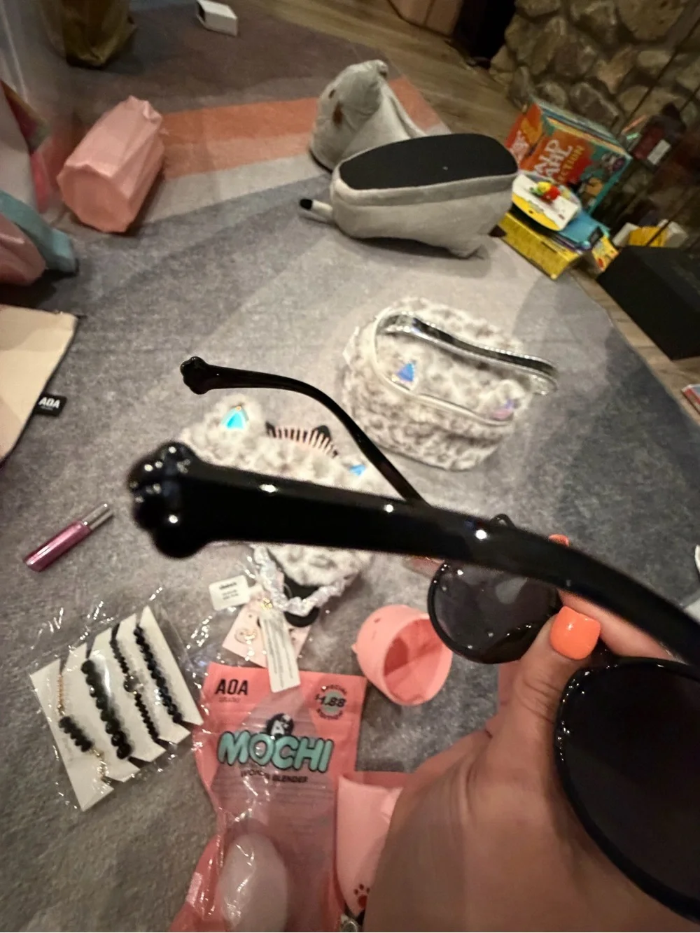 “Cute Cat vs Black Cat” Girl’s Accessory Pack